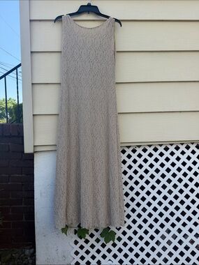 Sleeveless Beige Lace Maxi Dress
